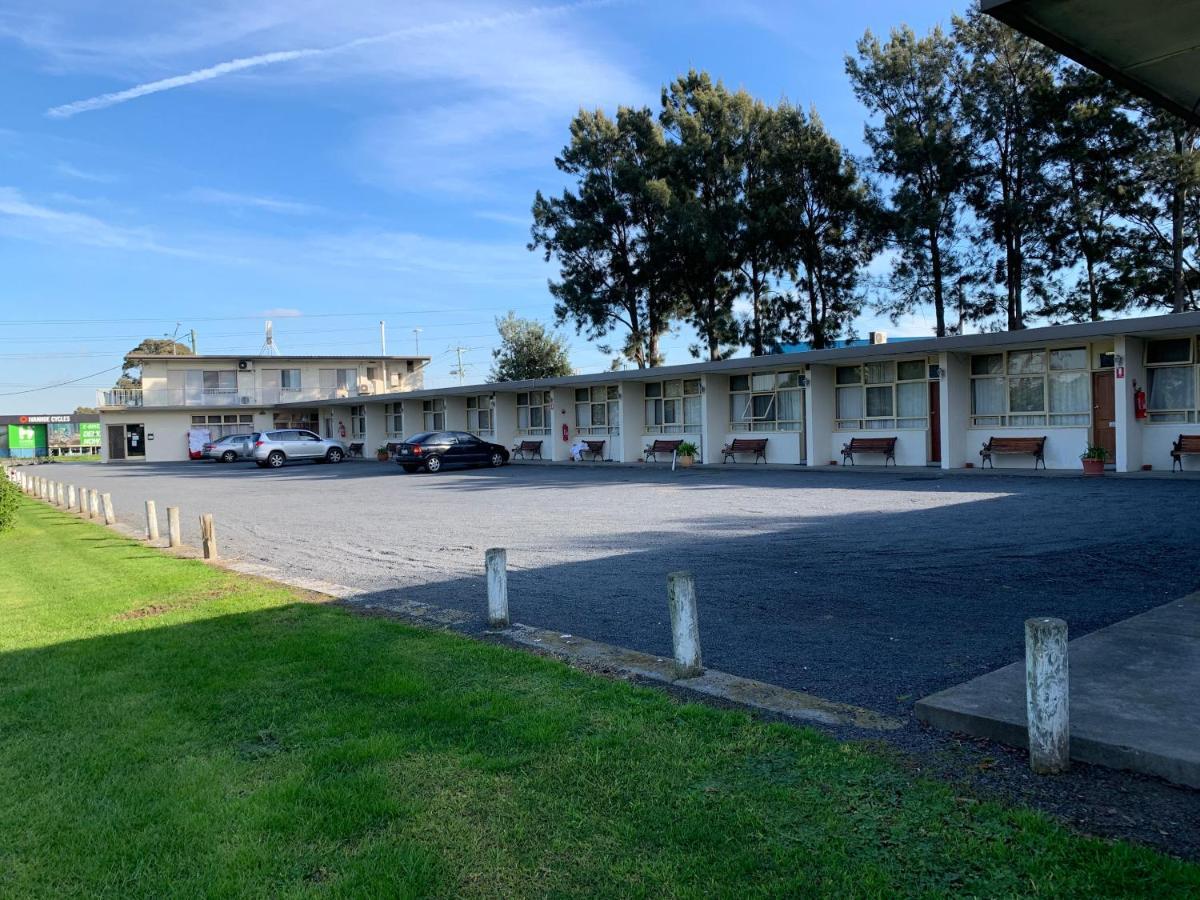 Casey On Princes Motel Hallam Екстериор снимка
